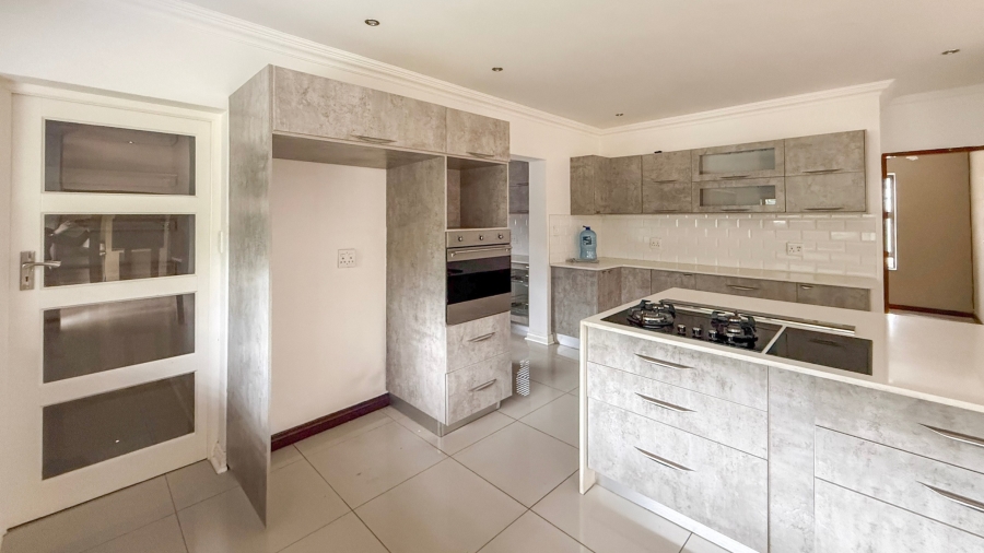 4 Bedroom Property for Sale in Birdwood Estate North West
